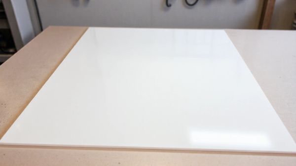 Pourquoi choisir la plaque PVC sur mesure pour vos projets ?